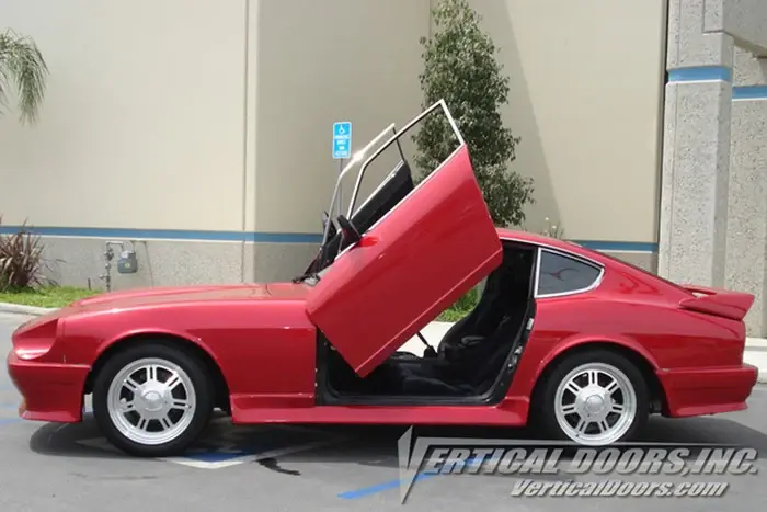 1970-1978 Nissan Datsun Bolt-on Vertical Lambo Door Conversion Kit