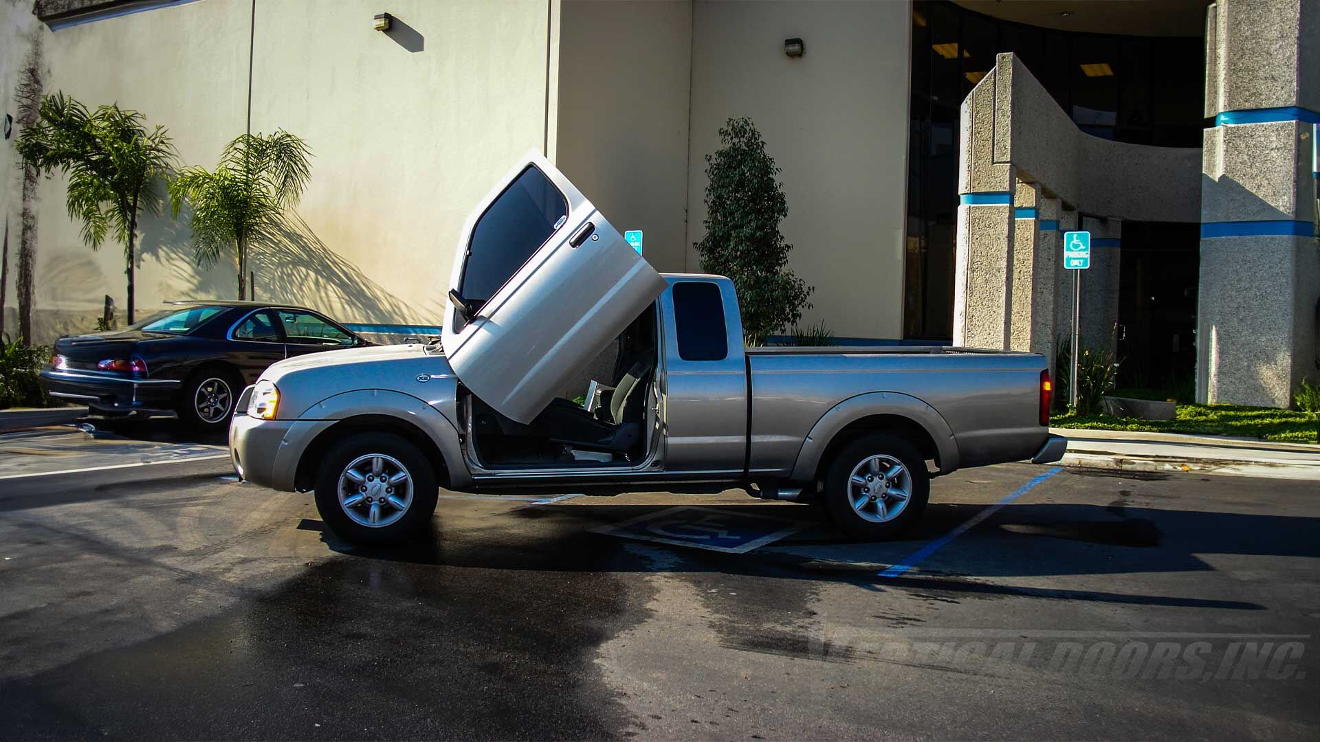 1998-2004 Nissan Frontier Bolt-on Vertical Lambo Door Conversion Kit