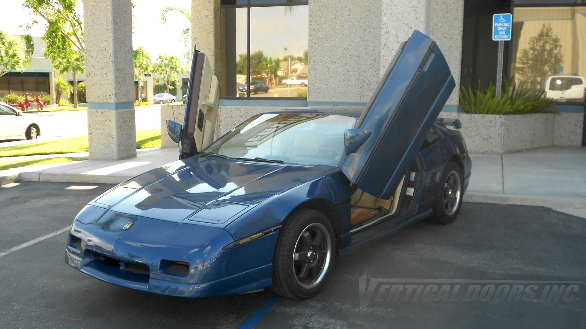 1984-1988 Pontiac Fiero Bolt-on Vertical Lambo Door Conversion Kit