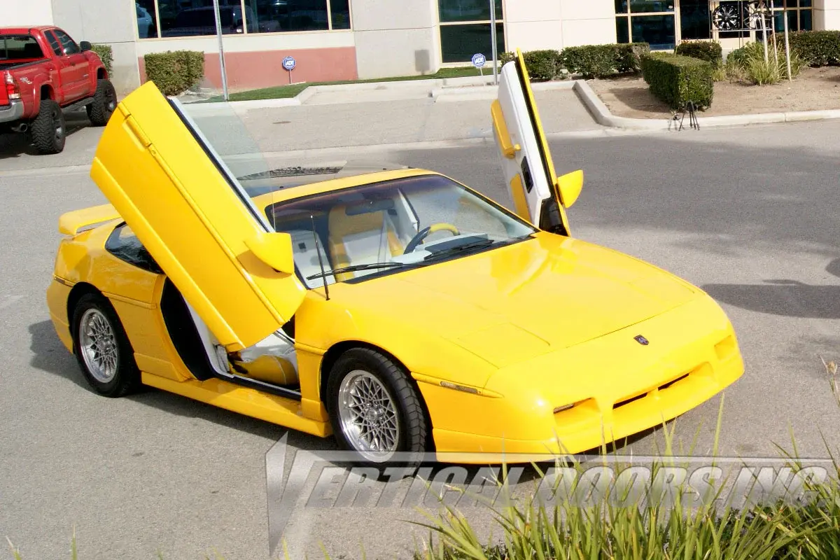 1984-1988 Pontiac Fiero Bolt-on Vertical Lambo Door Conversion Kit