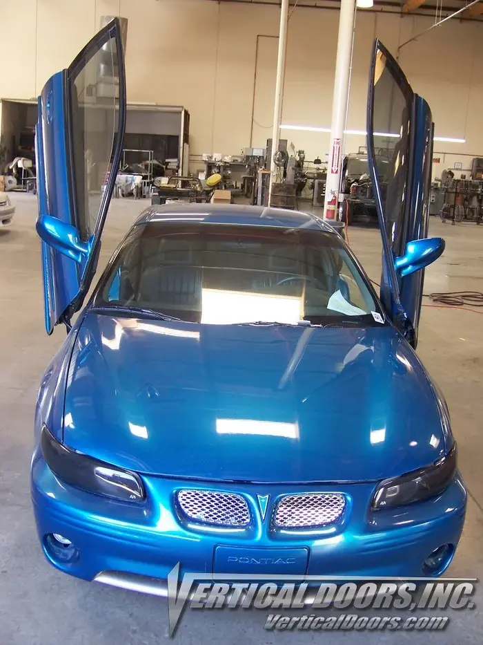 1997-2003 Pontiac Grand Prix Bolt-on Vertical Lambo Door Conversion Kit