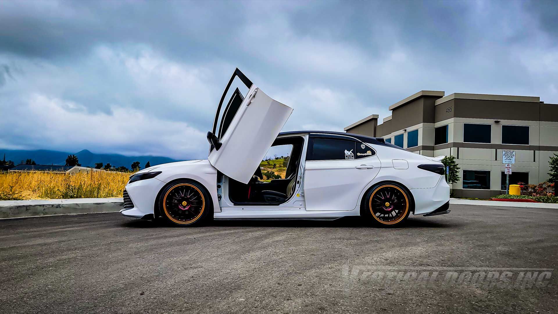 2018-2023 Toyota Camry Bolt-on Vertical Lambo Door Conversion Kit