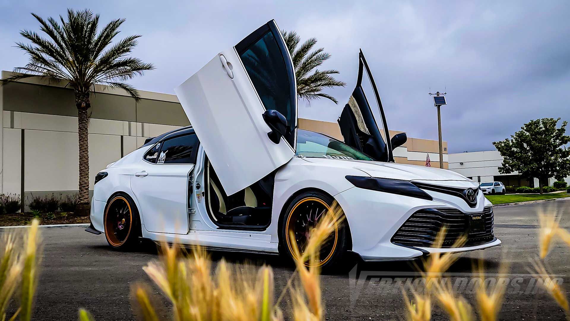 2018-2023 Toyota Camry Bolt-on Vertical Lambo Door Conversion Kit