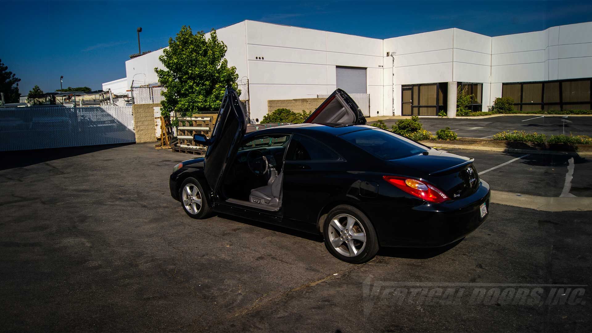 2004-2009 Toyota Solara Bolt-on Vertical Lambo Door Conversion Kit
