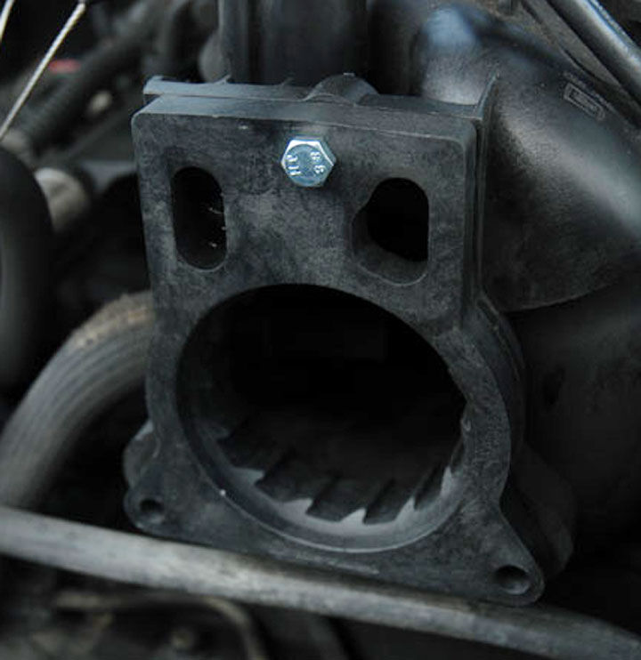 2001-2006 Cadillac Escalade 6.0L Volant Throttle Body Spacer