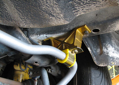 1995-2003 Subaru Impreza Whiteline Rear Sway Bar - mount kit