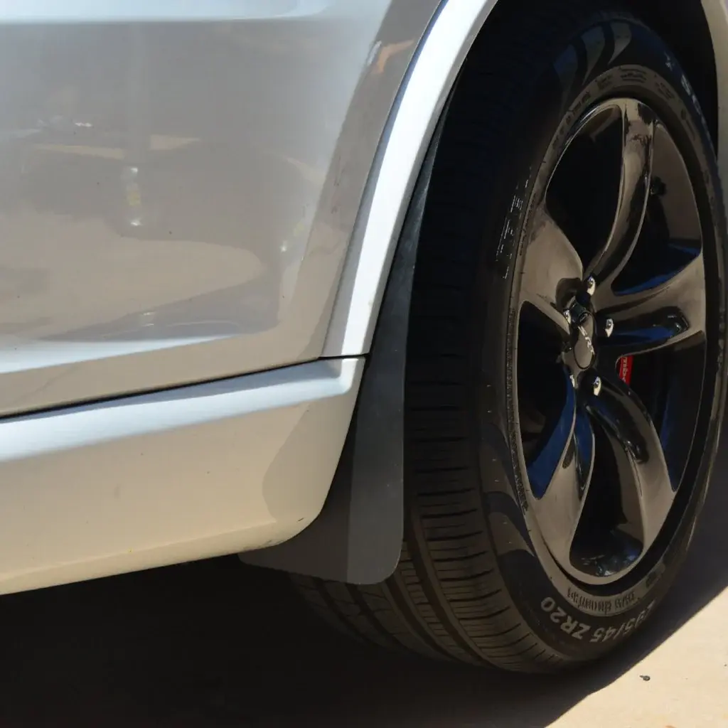 2018-2023 Dodge Durango SRT Deluxe Rear Rock Guards - 03221702