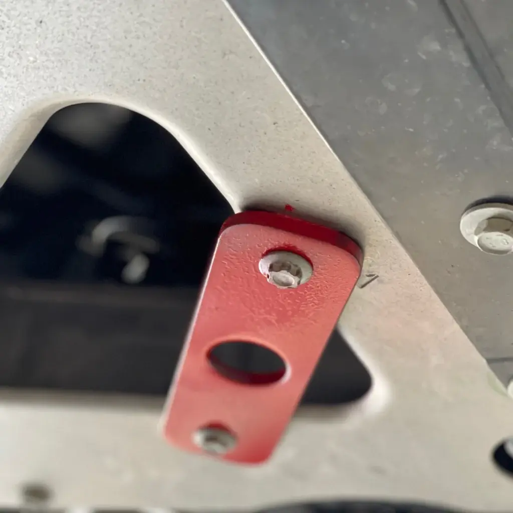 2020-2024 Chevrolet Corvette Strap Points - 12103104