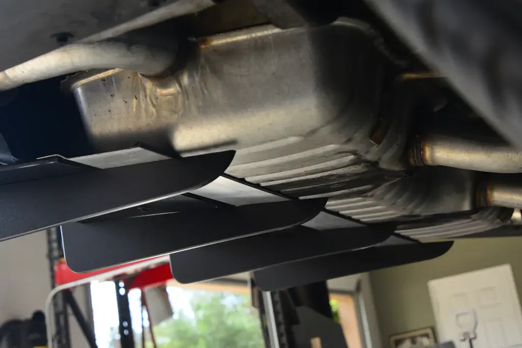 2016-2018 Chevrolet Camaro ZL1 Rear Diffuser Muffler Delete - Stealth