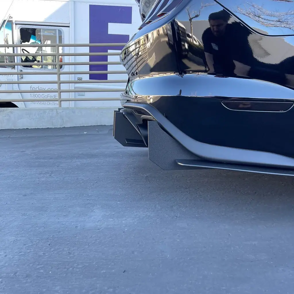 2018-2023 Ford Mustang GT Stealth Side Extensions (Two Side Pieces w/ Fins) - 23154012