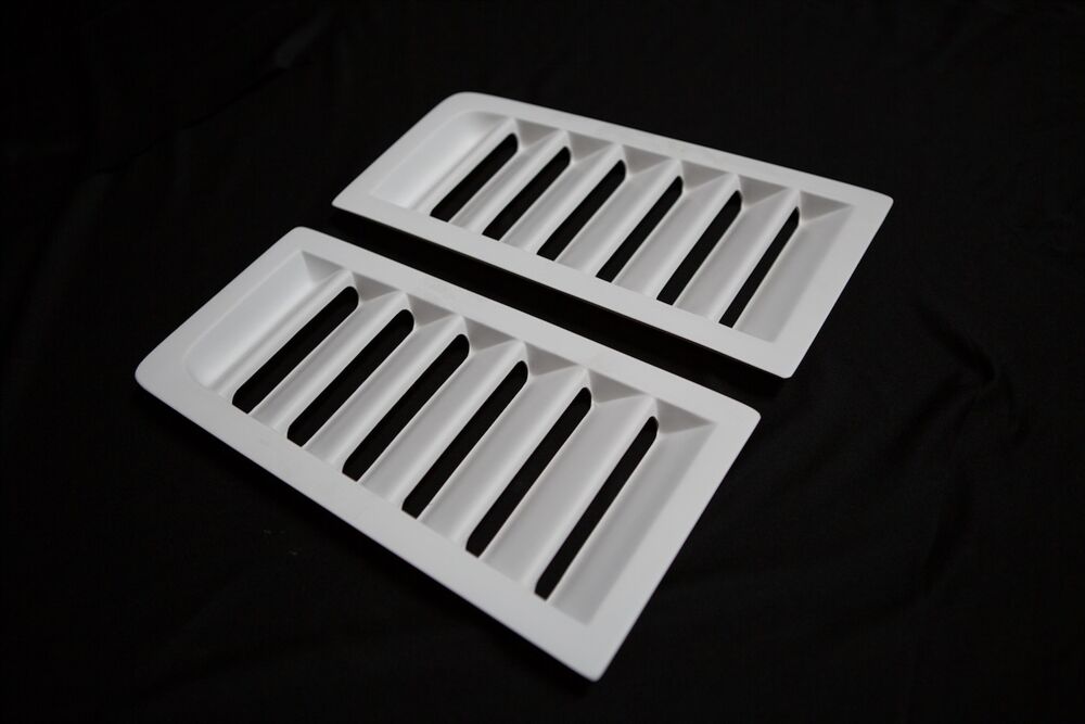 2010-2012 Ford Mustang Venom Fiberglass Dual Functional Ram Air Hood