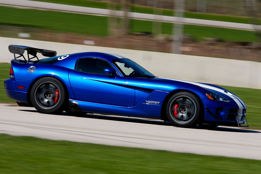 2003-2010 Dodge Viper SRT-10 APR Carbon Fiber Front Splitter + Rods