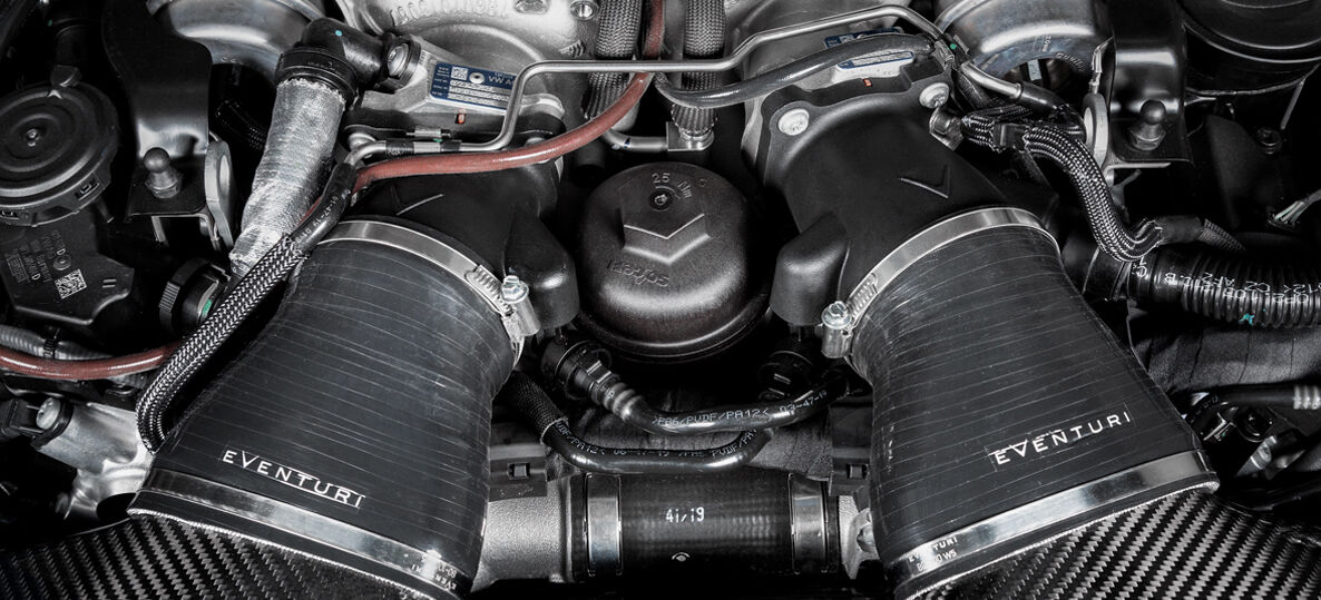 2020-2023 Audi C8 RS6/RS7 Eventuri Black Carbon Air Intake System - GLOSS