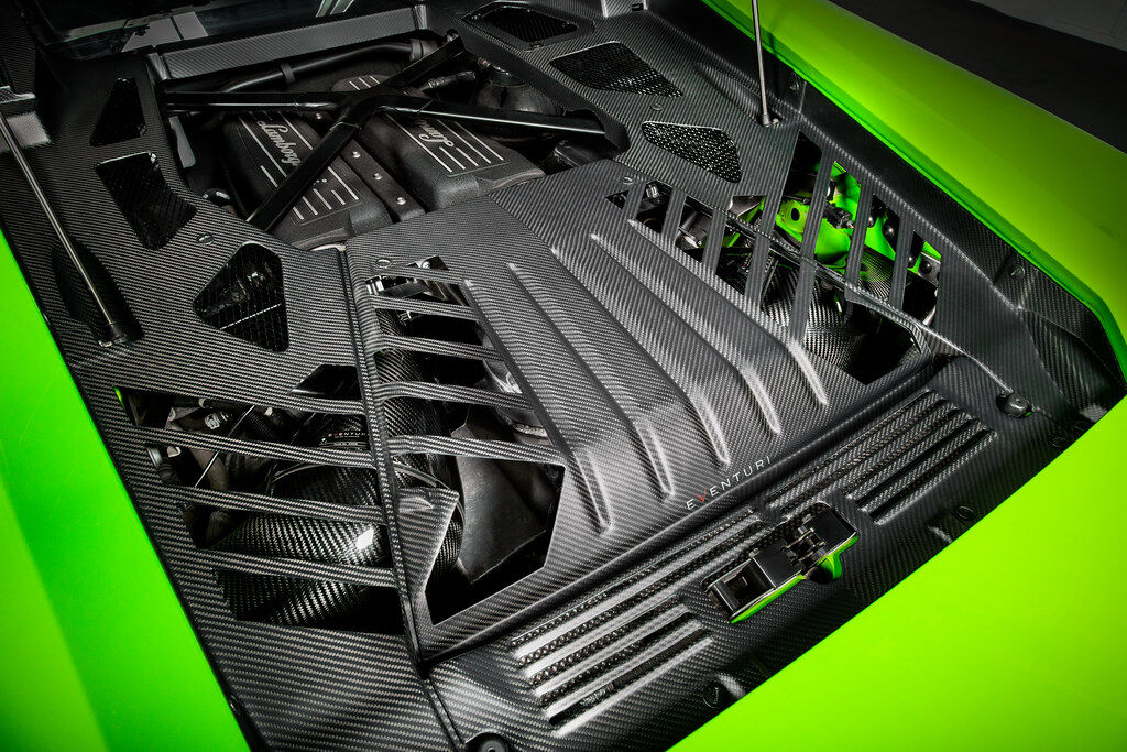 2014-2023 Lamborghini Huracan Eventuri Black Carbon Air Intake System
