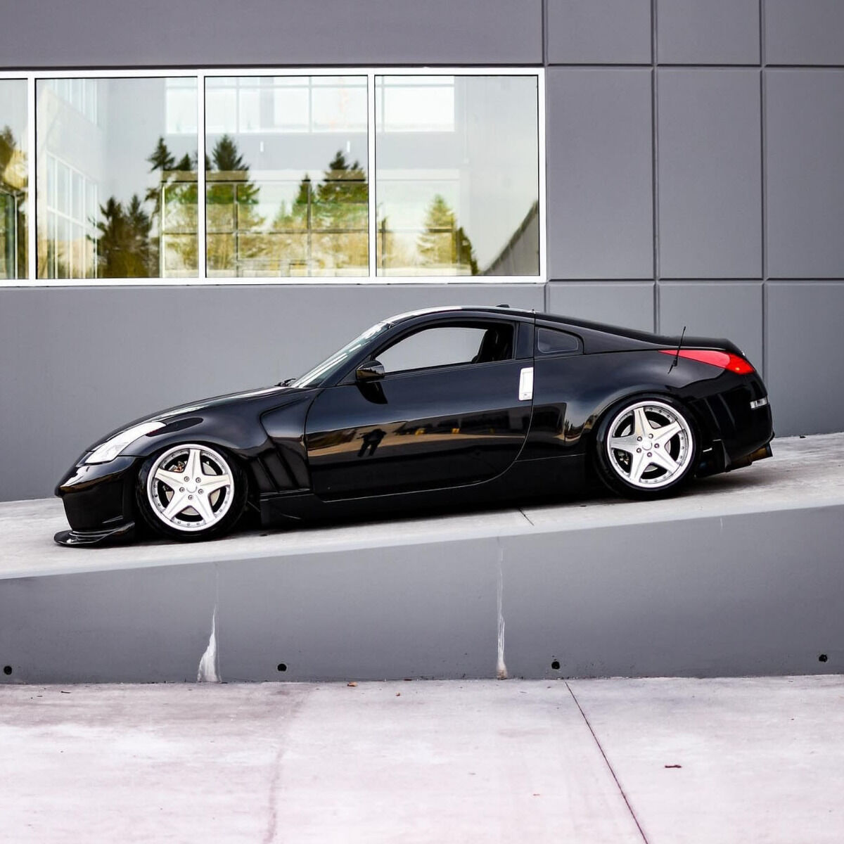 2003-2008 Nissan 350Z N3-R Style Polyurethane Front Bumper