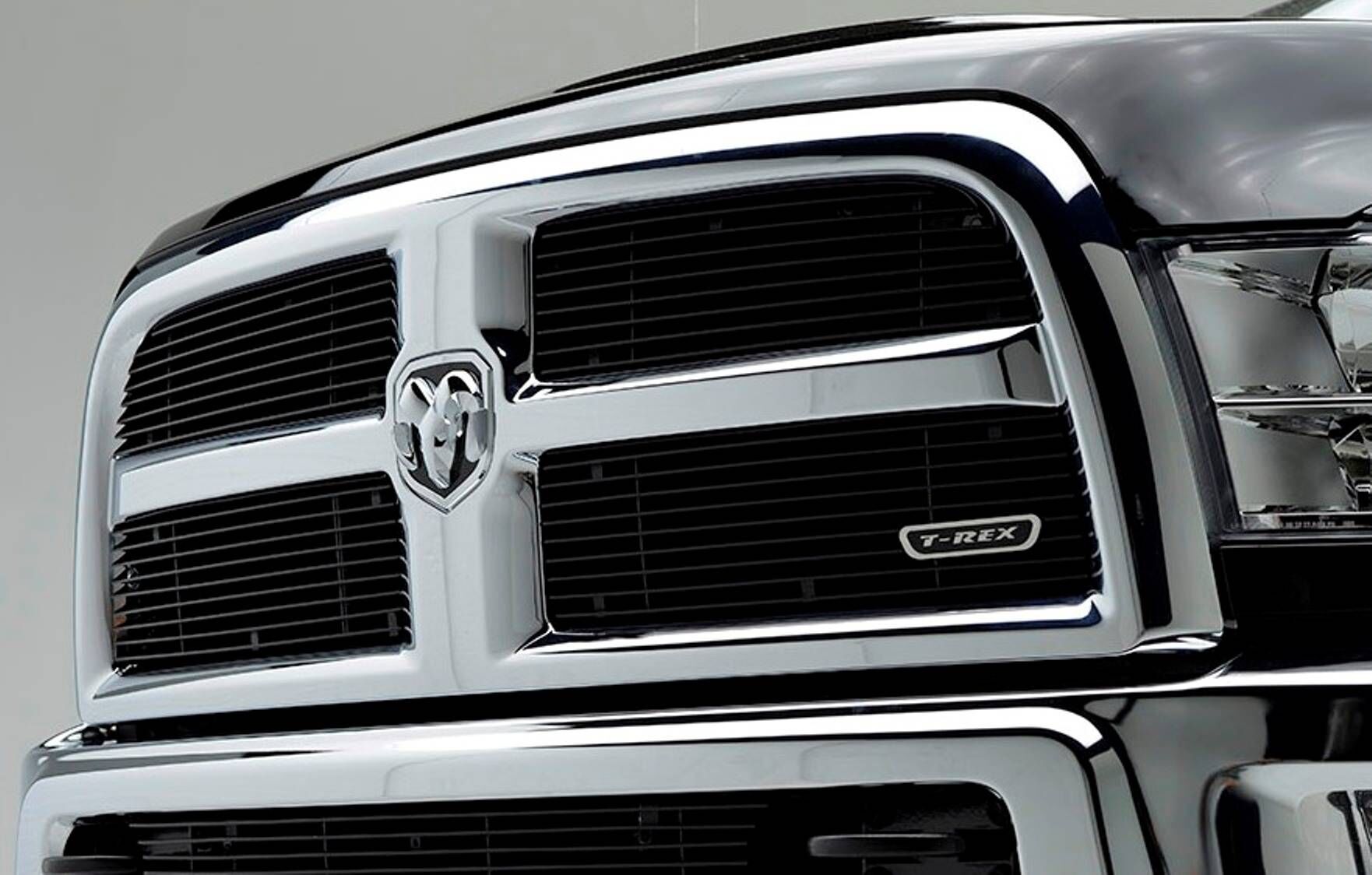 Ram 2500/3500 Grille 13-18 Dodge Ram 2500/3500 Aluminum Black 4 Piece Billet Series T-REX Grilles