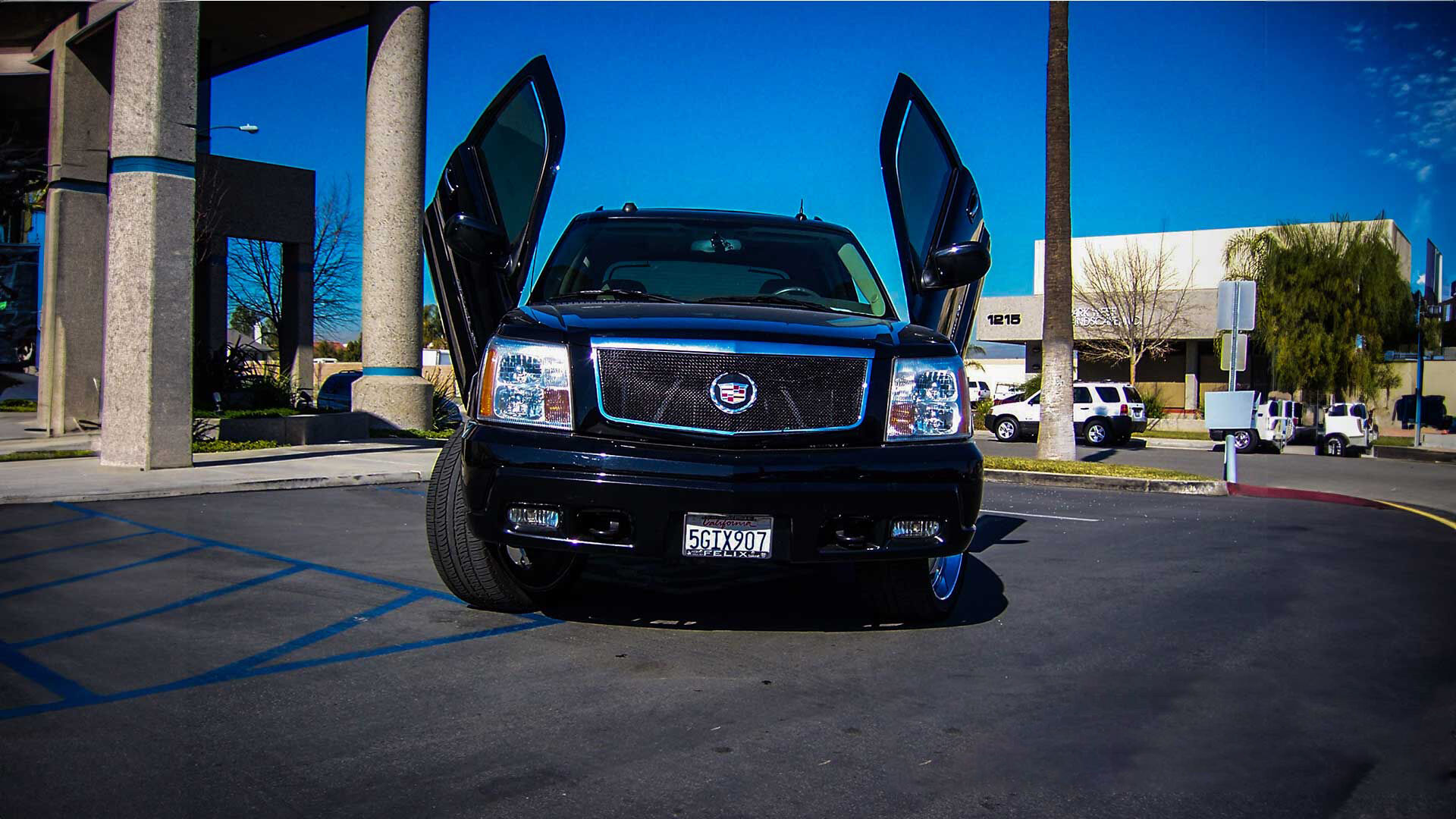 2002-2006 Cadillac Escalade Bolt-On Vertical Door Conversion Kit - VDI-VDCCADESC0206