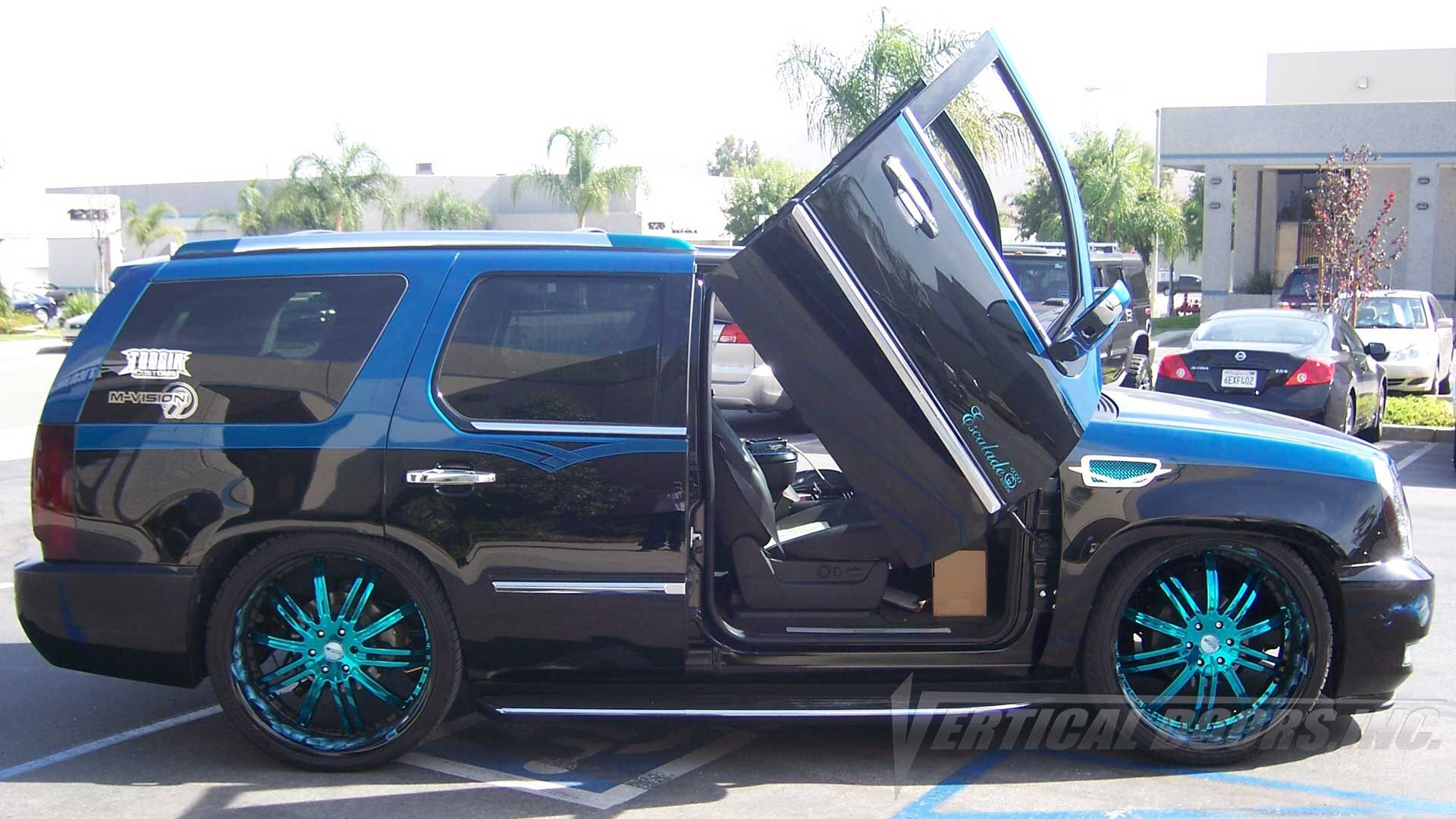 2007-2014 Cadillac Escalade Bolt-On Vertical Door Conversion Kit