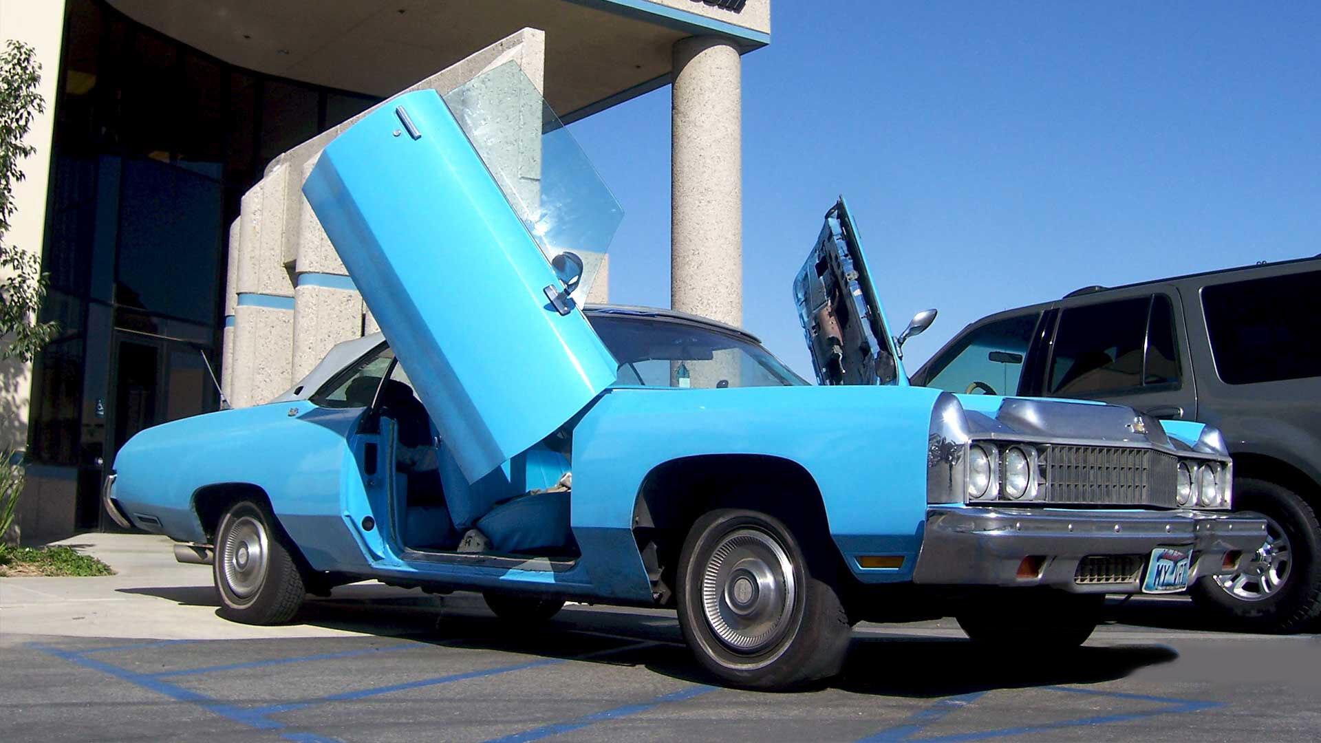 1971-1976 Chevy Caprice/Impala Bolt-On Vertical Lambo Door Conversion Kit - VDI-VDCCHEVYCP7176