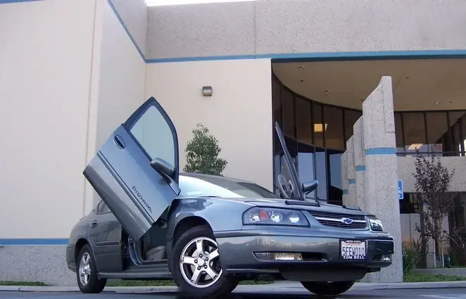 2000-2005 Impala Bolt-On Vertical Door Conversion Kit - VDI-VDCCHEVYIMP0005