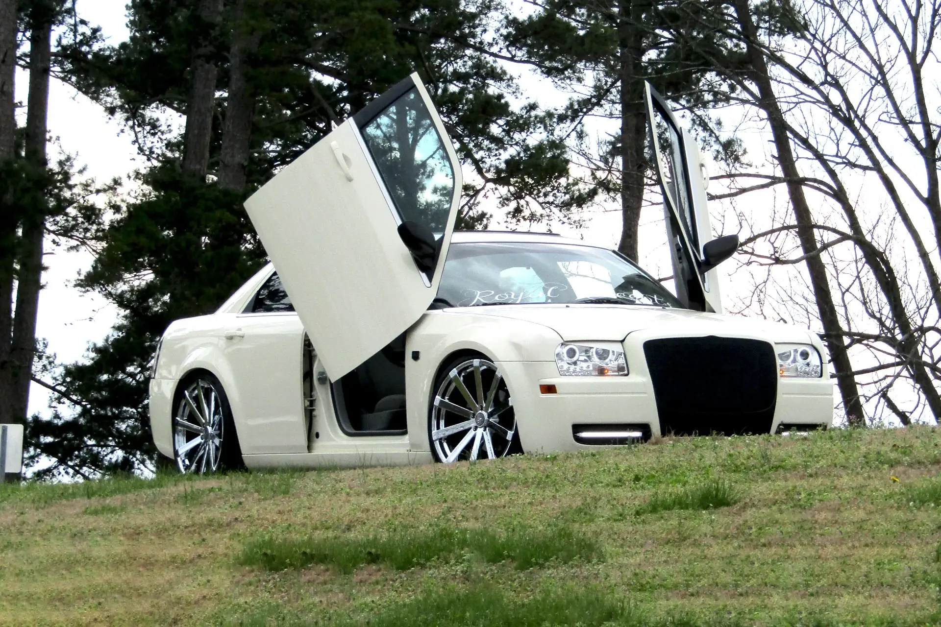 2005-2010 Chrysler 300 300C BoltOn Vertical Door Conversion - VDI-VDCCRY3000410