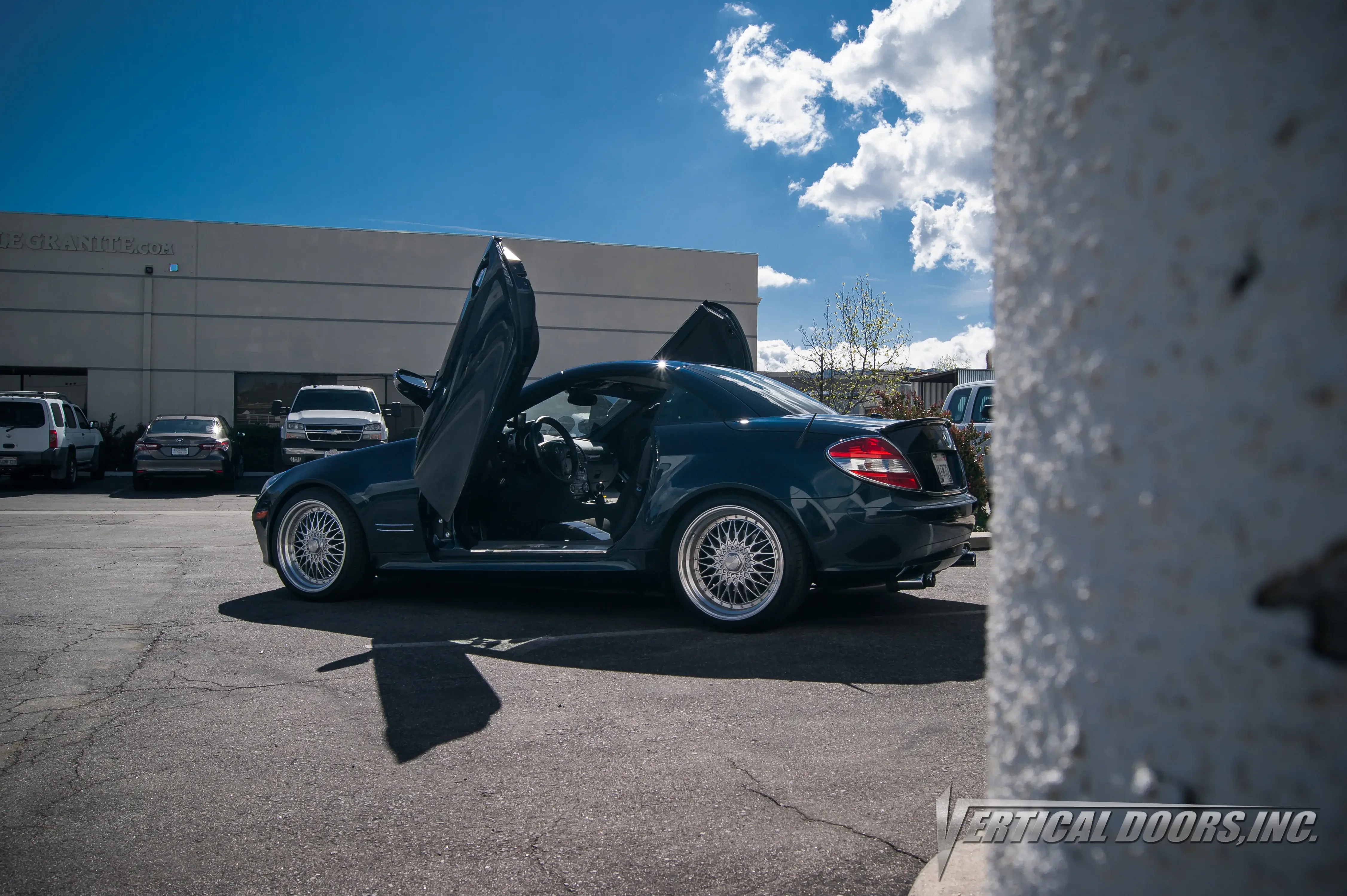 2005-2010 Mercedes SLK Bolt-On Vertical Lambo Door Conversion