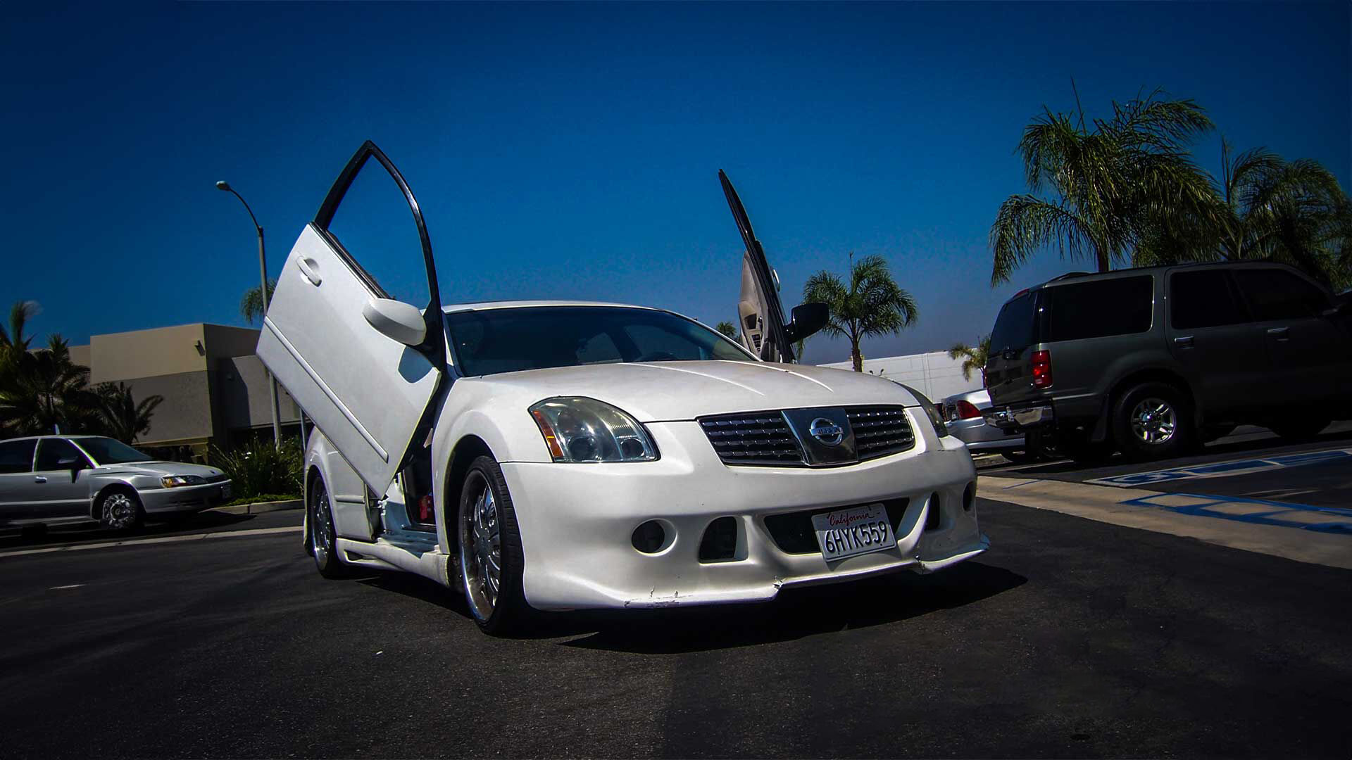 2004-2008 Nissan Maxima Bolt-On Vertical Lambo Door Conversion - VDI-VDCNMAX0408