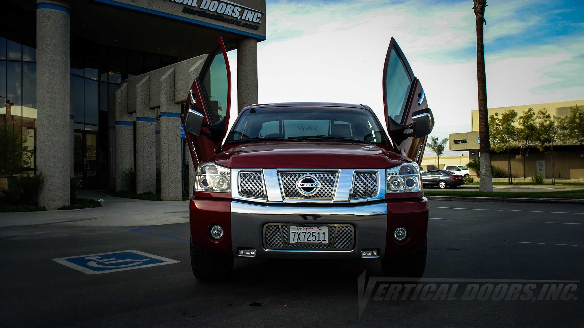 2004-2015 Nissan Titan Bolt-On Vertical Lambo Door Conversion