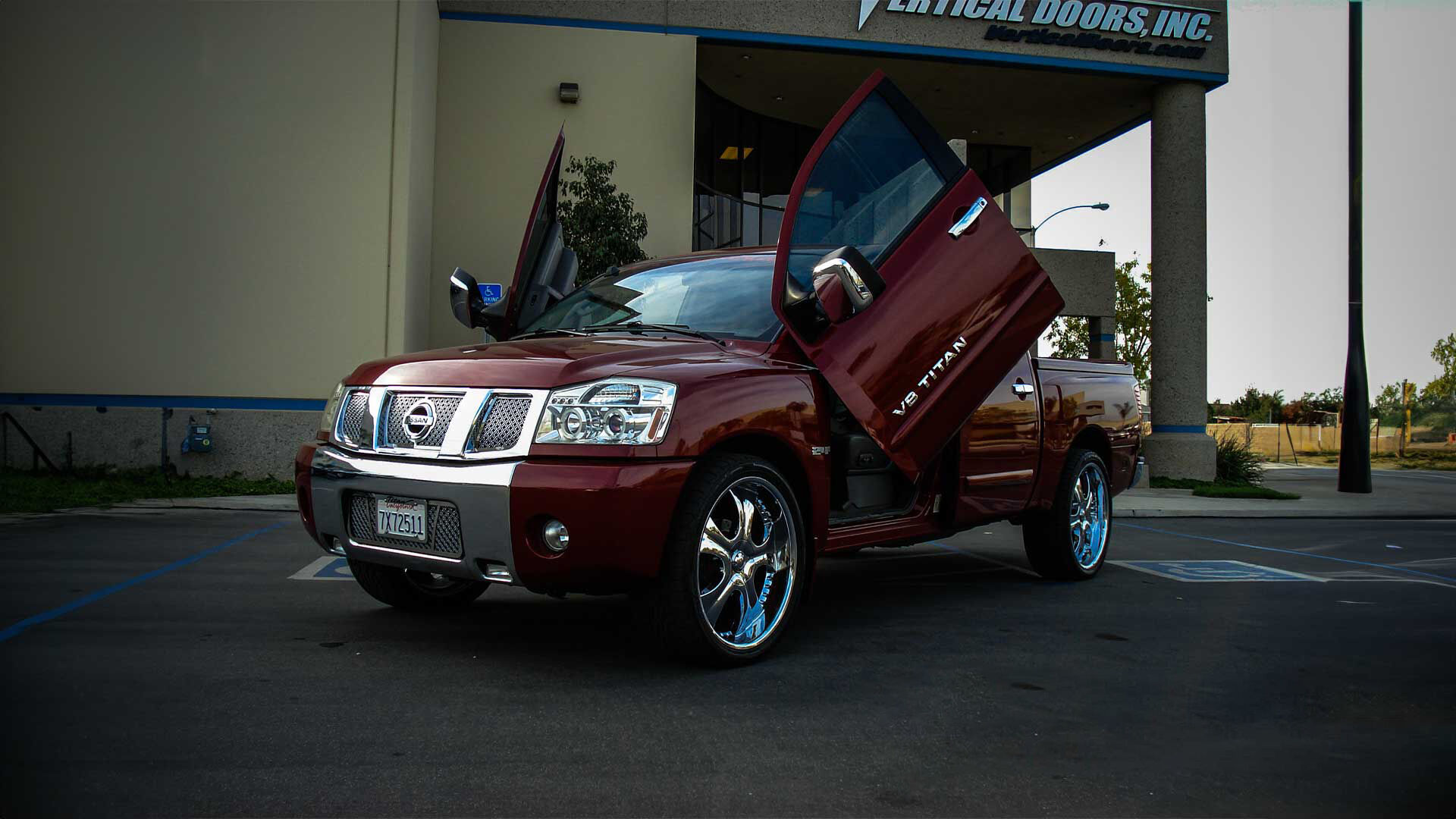 2004-2015 Nissan Titan Bolt-On Vertical Lambo Door Conversion - VDI-VDCNTITAN0507