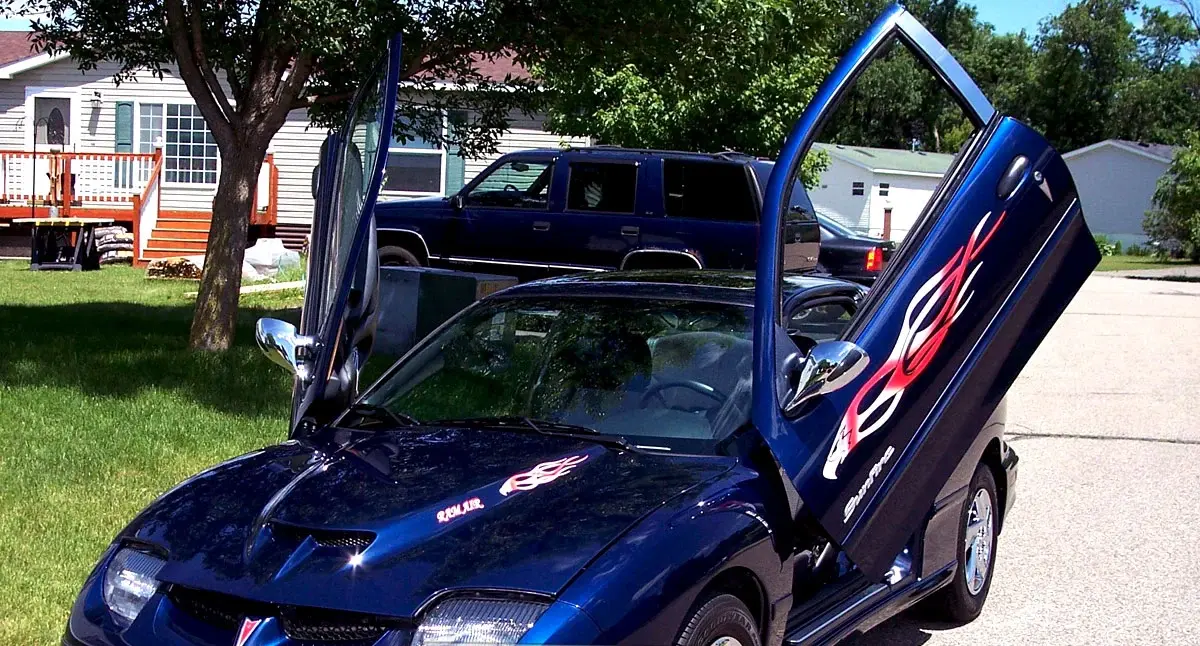 1995-2005 Pontiac Sunfire Bolt-On Vertical Lambo Door Conversion - VDI-VDCPONSUN9505