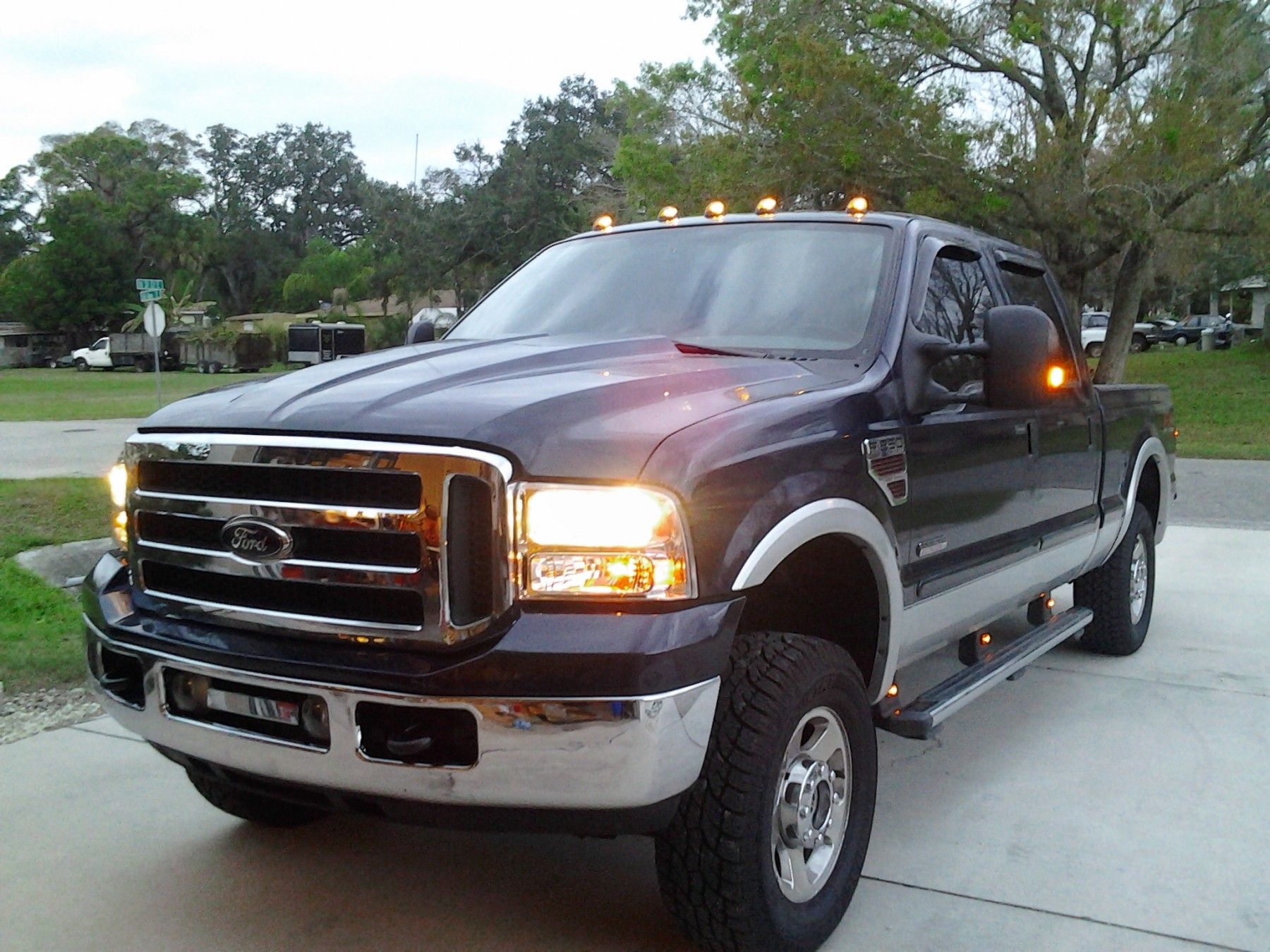 19992011 Ford F350 Super Duty Pickup Truck Triangle Smoke Lens Top